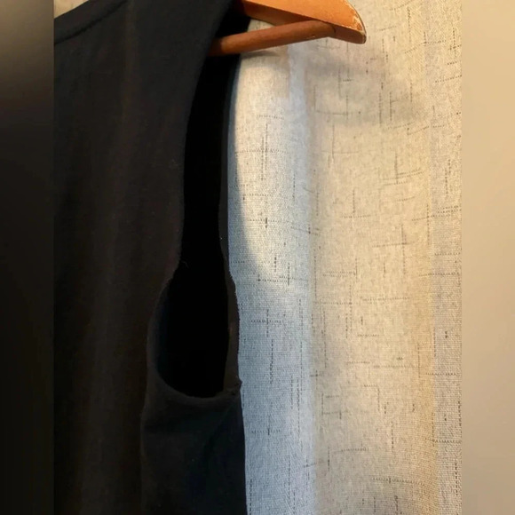 Kiss Size S Unisex sleeveless t-shirt. Black with Gray Writing. - Picture 4 of 9